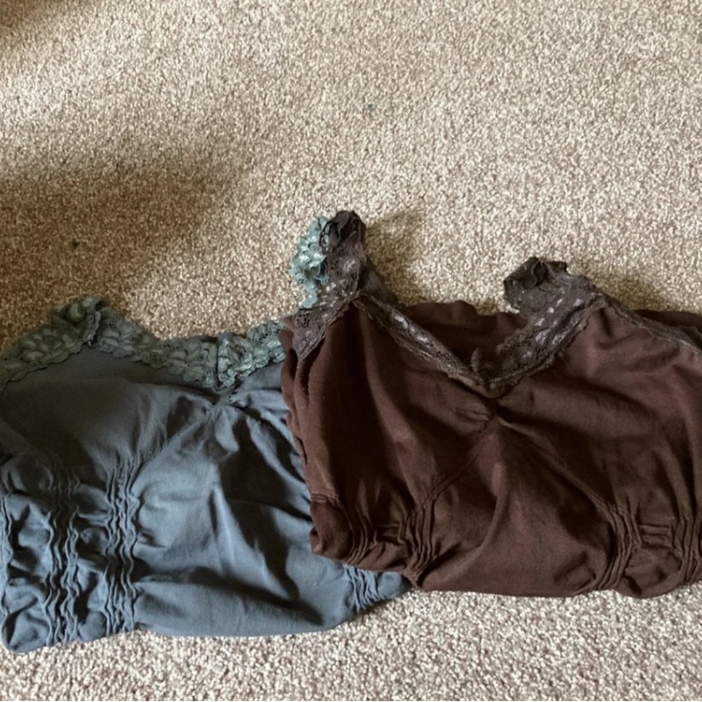 Adorable lace tank tops